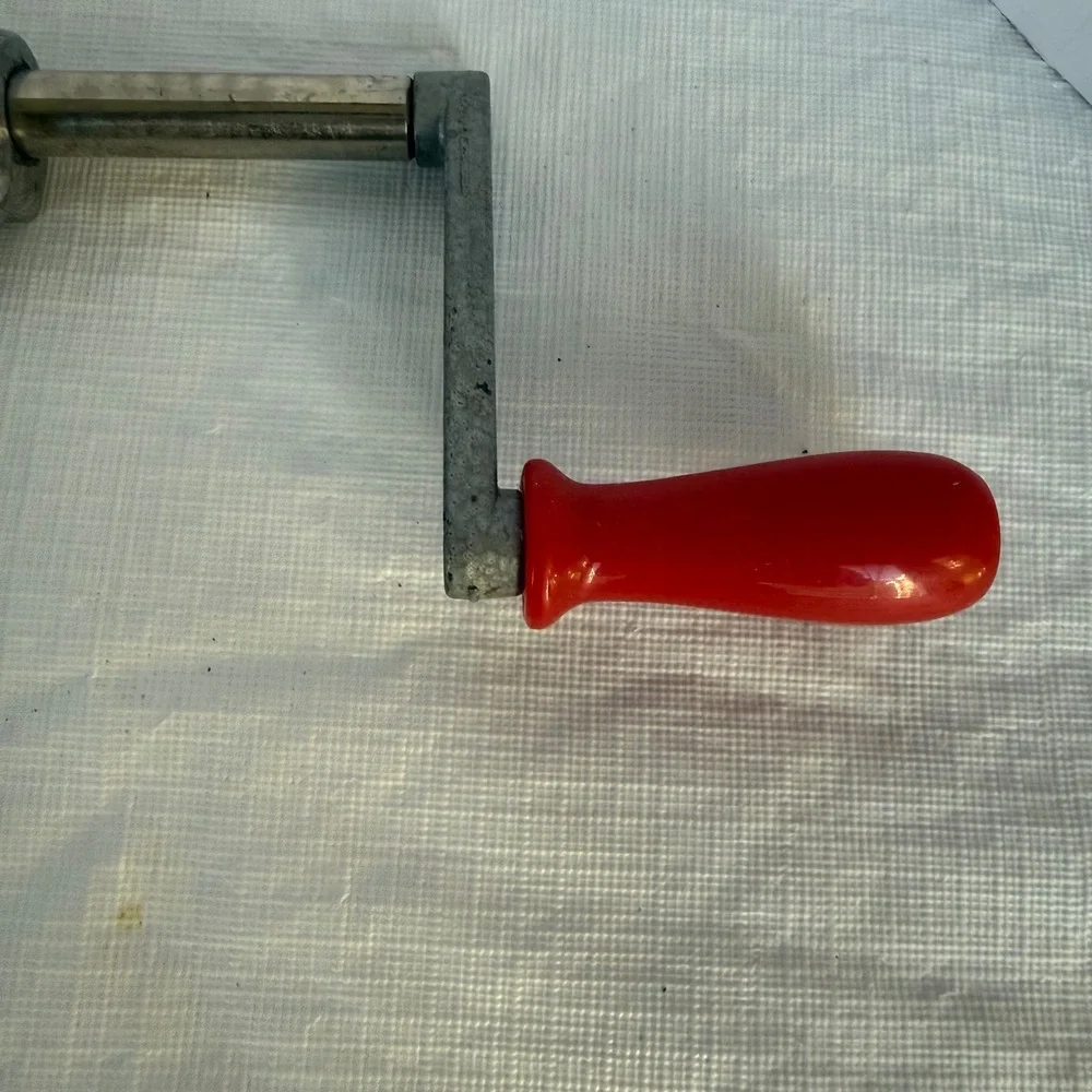The Pampered Chef Apple Peeler Corer Slicer Silver Red Countertop Clamp 2430